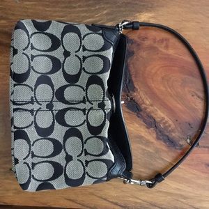 Coach wristlet... Like new!